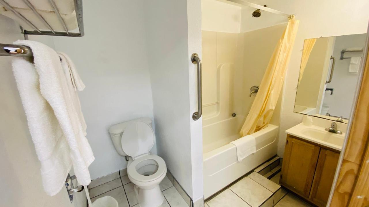 Freer Budget Inn & Suites المظهر الخارجي الصورة